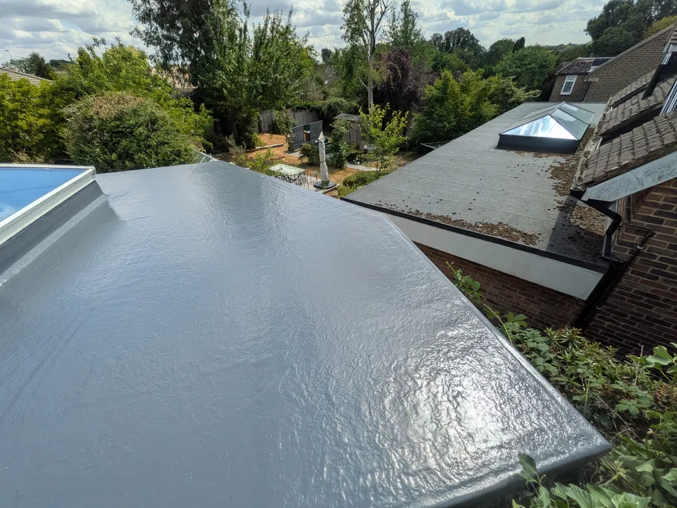 Finished seamless GRP flat roof in Godstone